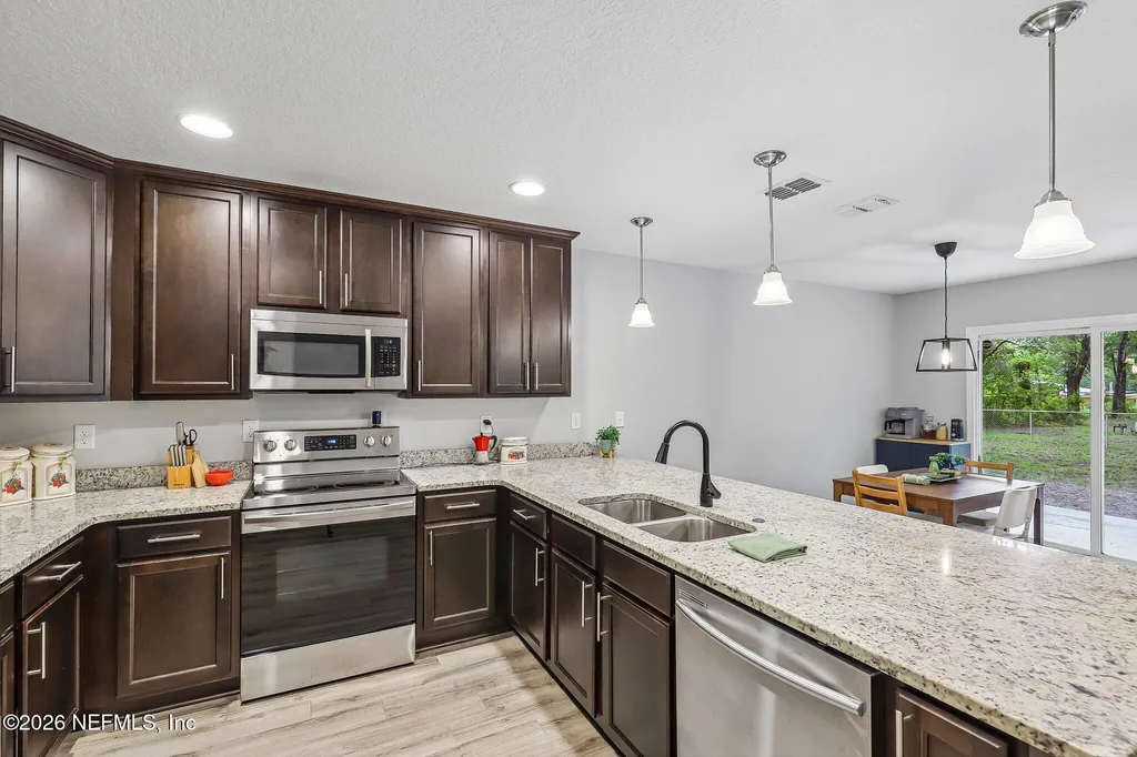 1609 Derito Drive Jacksonville FL 32221