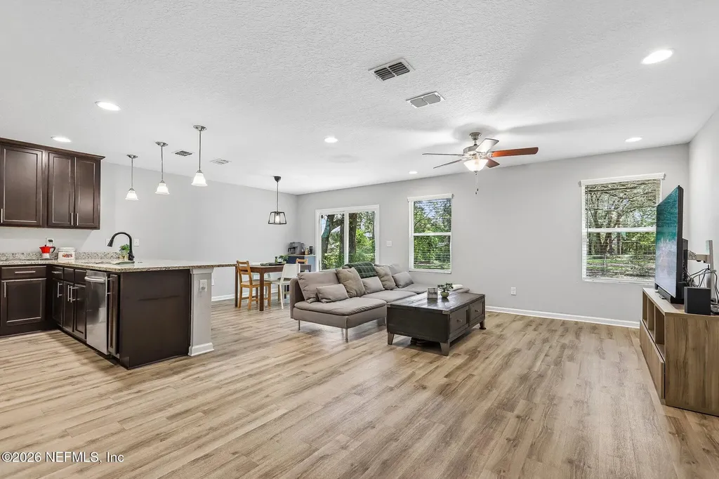 1609 Derito Drive Jacksonville FL 32221