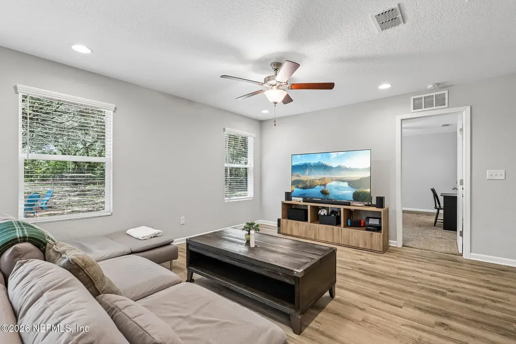 1609 Derito Drive Jacksonville FL 32221
