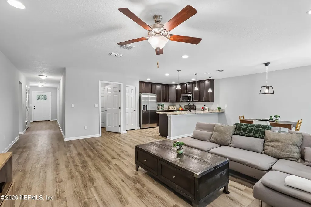 1609 Derito Drive Jacksonville FL 32221