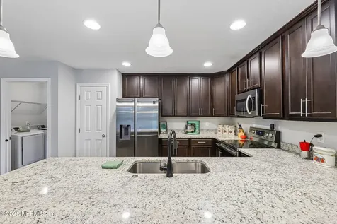 1609 Derito Drive Jacksonville FL 32221