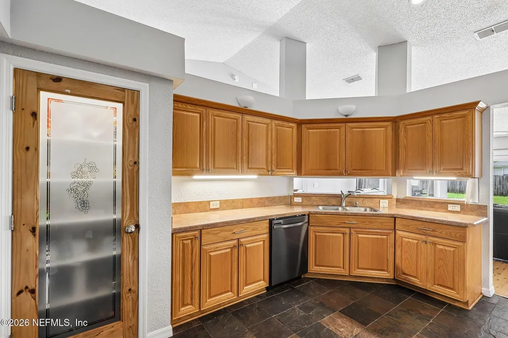 3178 Wavering Lane Middleburg FL 32068