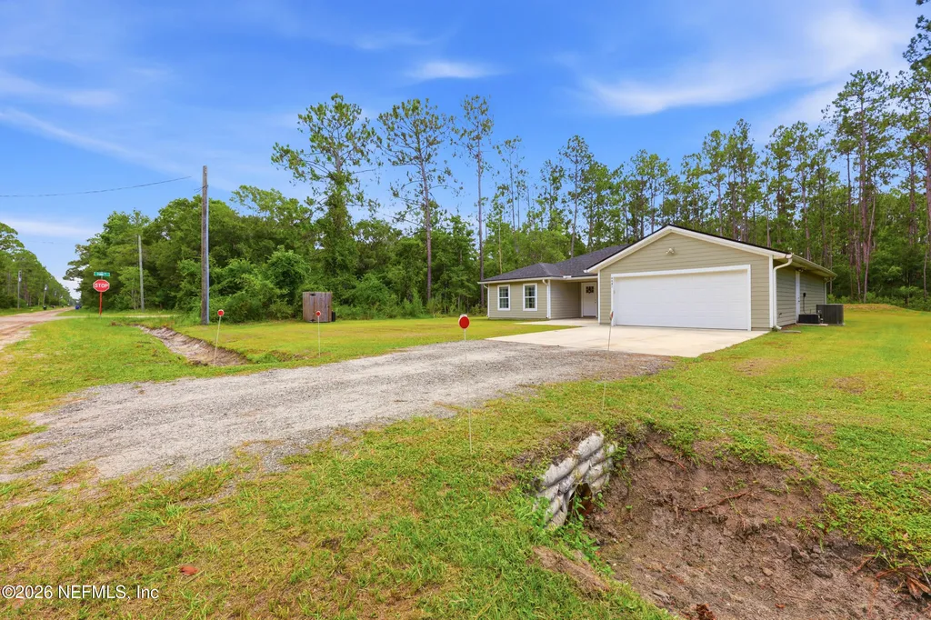 4405 Susan Street Hastings FL 32145
