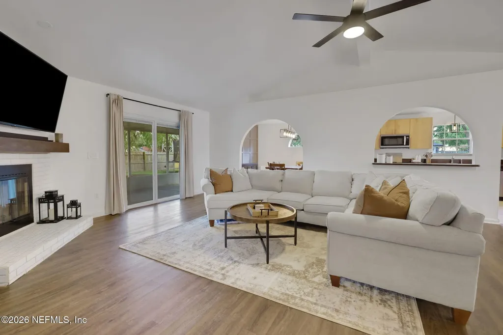 1640 Troy Lynn Trail Jacksonville FL 32225