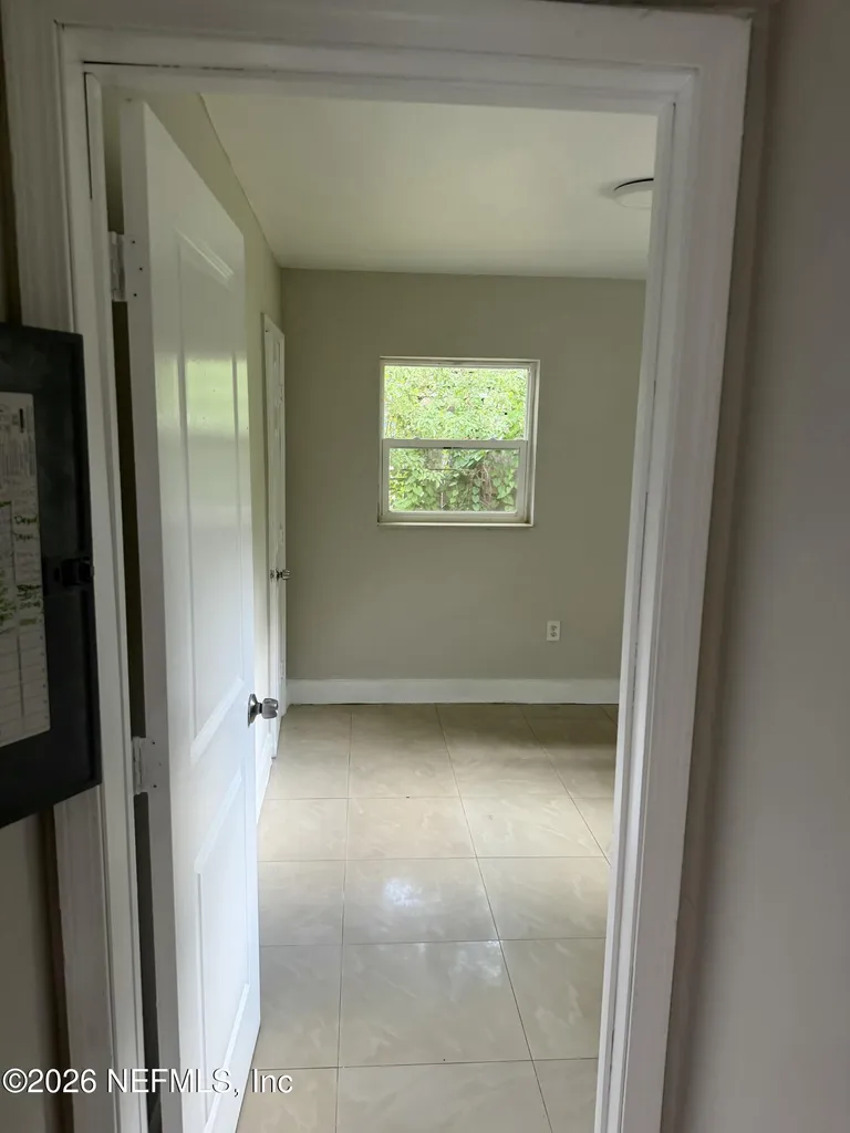 1042/1052 Maynard Street Jacksonville FL 32208