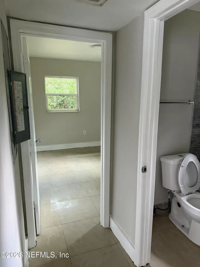 1042/1052 Maynard Street Jacksonville FL 32208