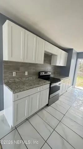 1042/1052 Maynard Street Jacksonville FL 32208