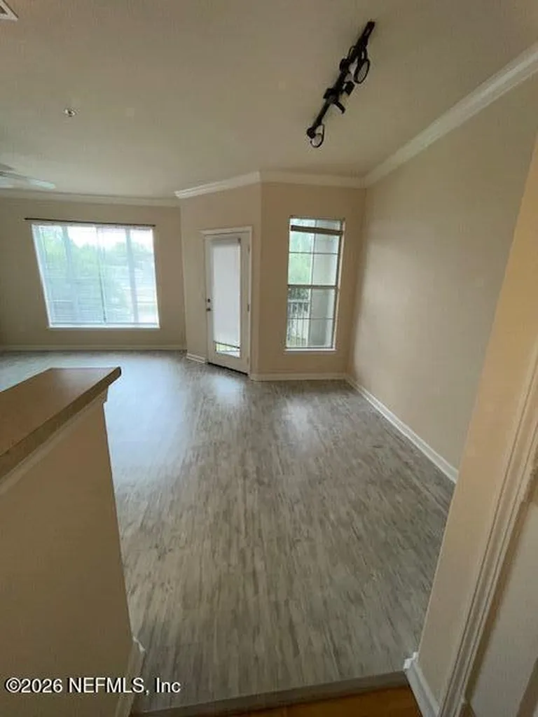 8290 Gate Parkway W Jacksonville FL 32216