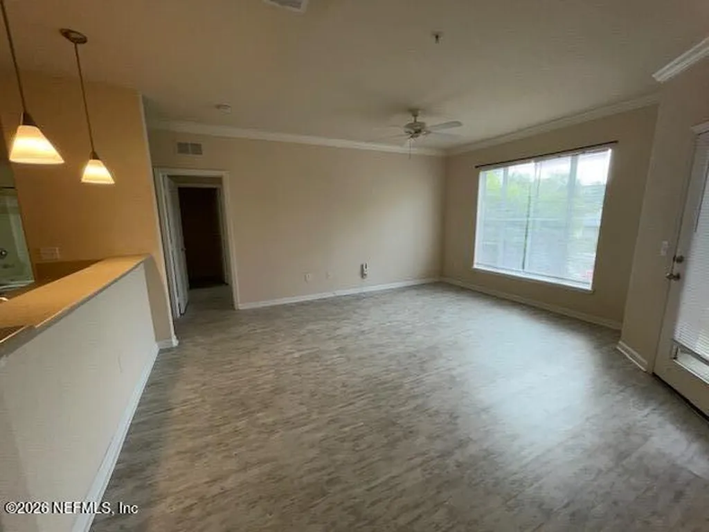 8290 Gate Parkway W Jacksonville FL 32216