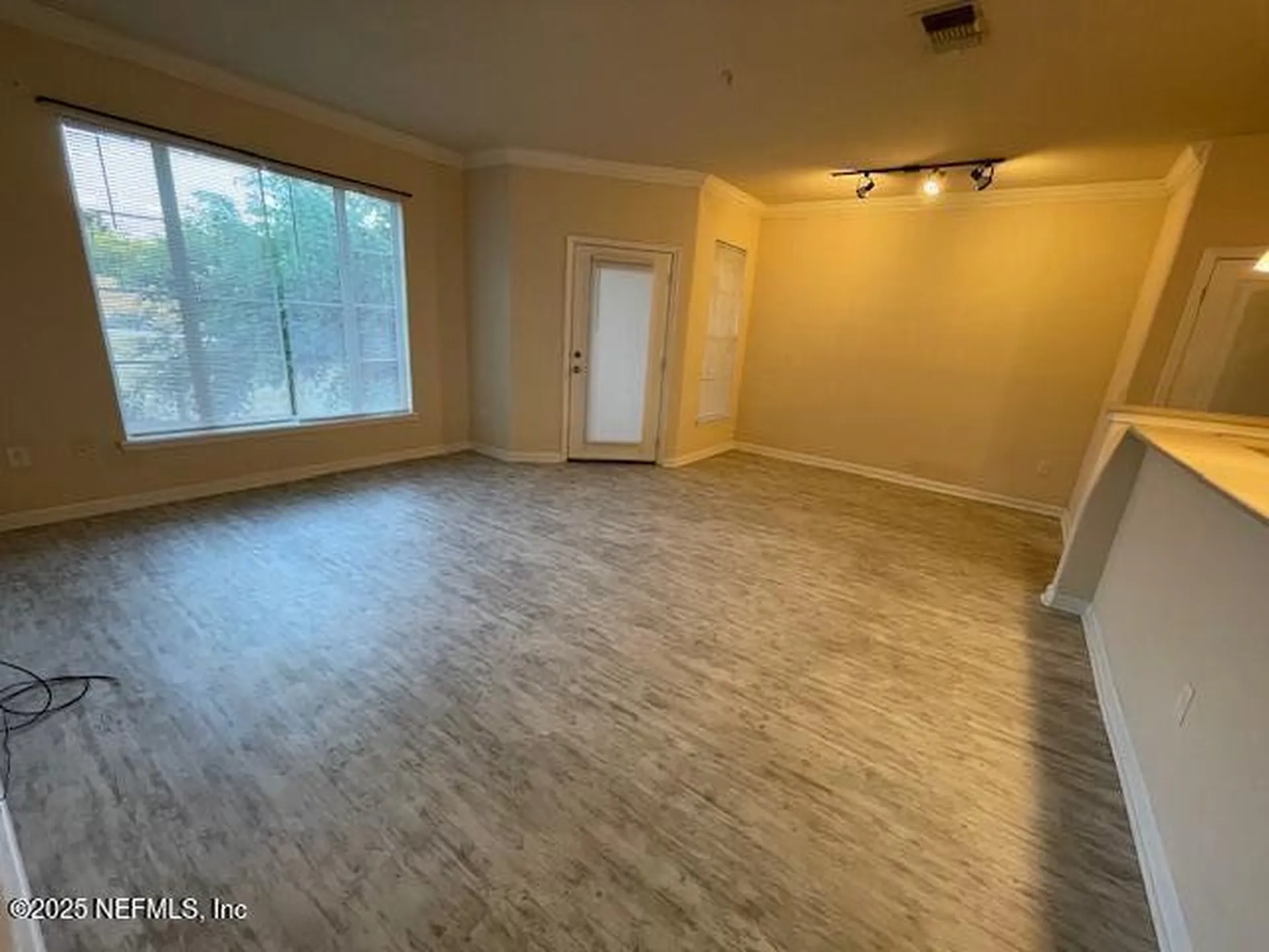 8290 Gate Parkway W Jacksonville FL 32216