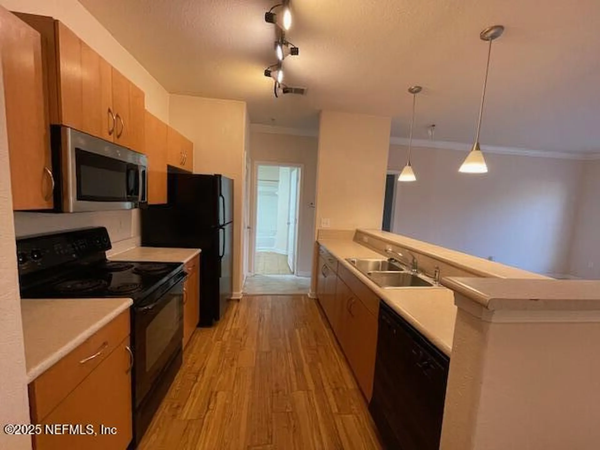 8290 Gate Parkway W Jacksonville FL 32216