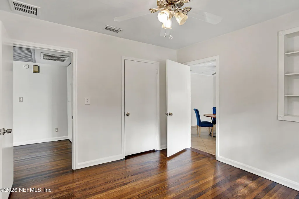 1353 Live Oak Lane Jacksonville FL 32207