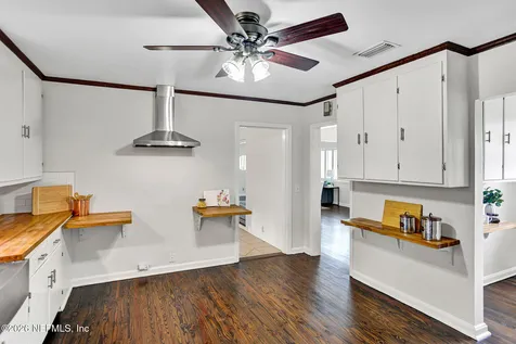 1353 Live Oak Lane Jacksonville FL 32207