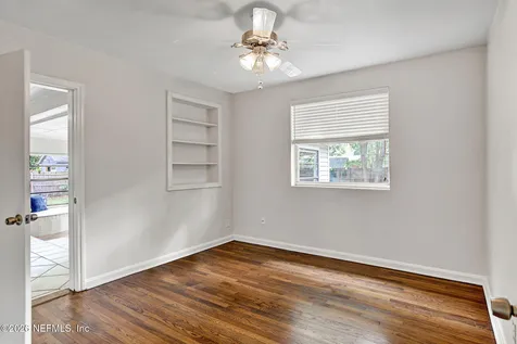 1353 Live Oak Lane Jacksonville FL 32207