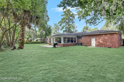 1353 Live Oak Lane Jacksonville FL 32207