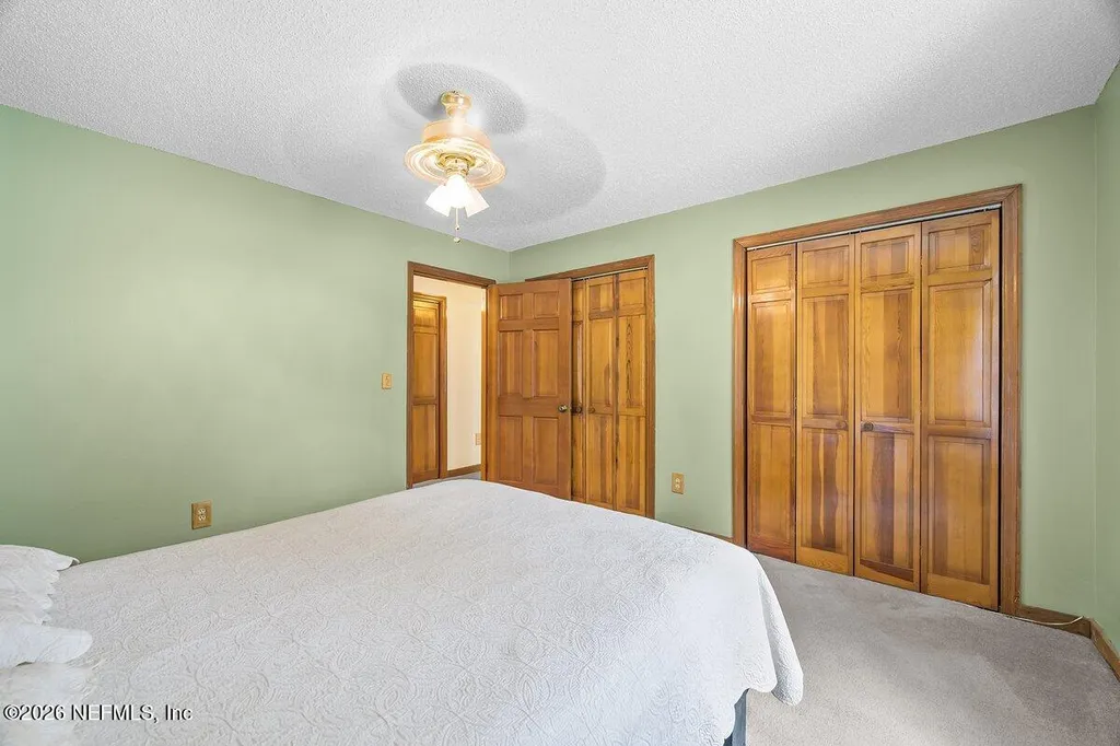 251 Cue Lake Drive Hawthorne FL 32640