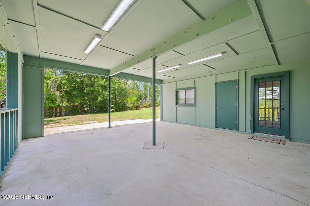 251 Cue Lake Drive Hawthorne FL 32640