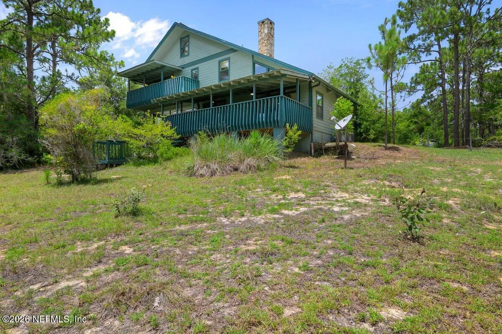 251 Cue Lake Drive Hawthorne FL 32640