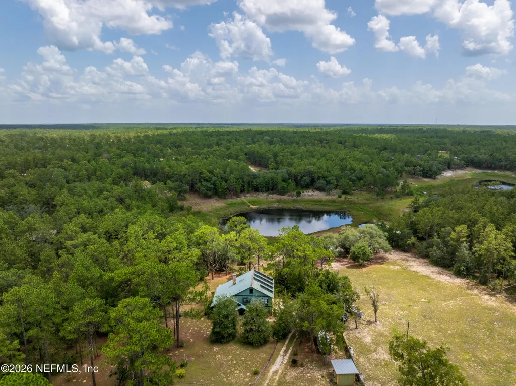 251 Cue Lake Drive Hawthorne FL 32640