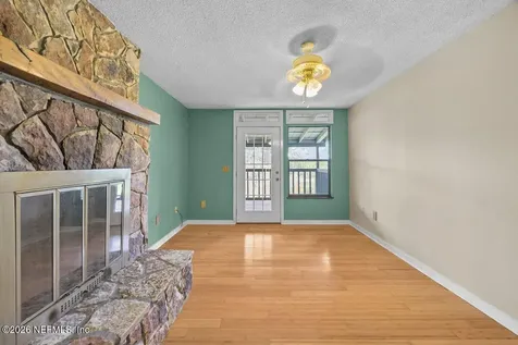 251 Cue Lake Drive Hawthorne FL 32640