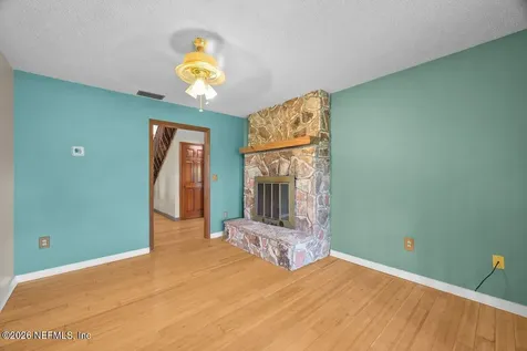 251 Cue Lake Drive Hawthorne FL 32640