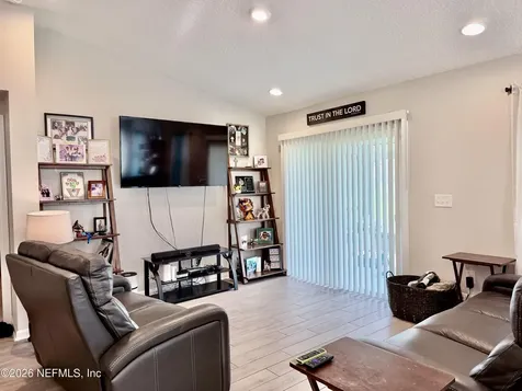 3166 Spotted Bass Lane Jacksonville FL 32226