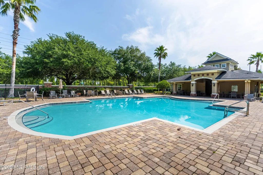 4372 Ellipse Drive Jacksonville FL 32246