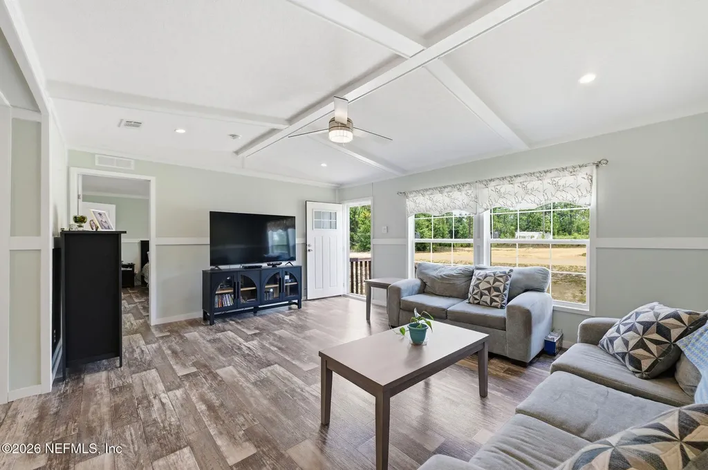 132 Lake Lucy Court Interlachen FL 32148
