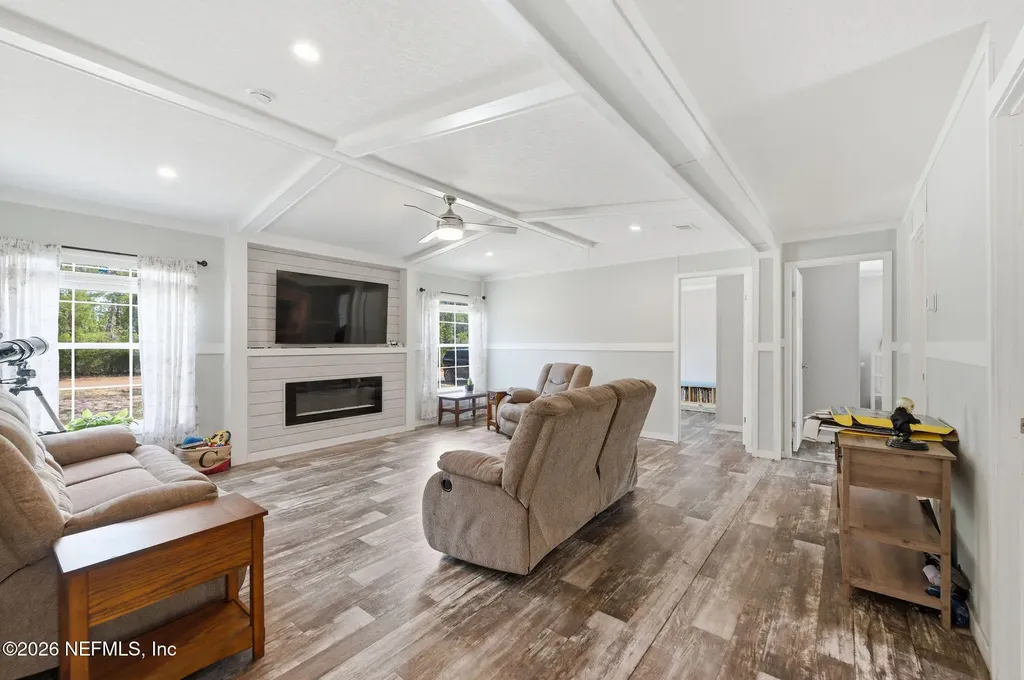 132 Lake Lucy Court Interlachen FL 32148