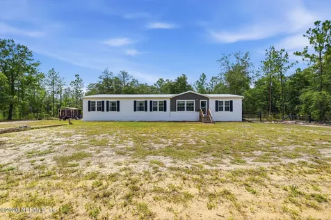 132 Lake Lucy Court Interlachen FL 32148