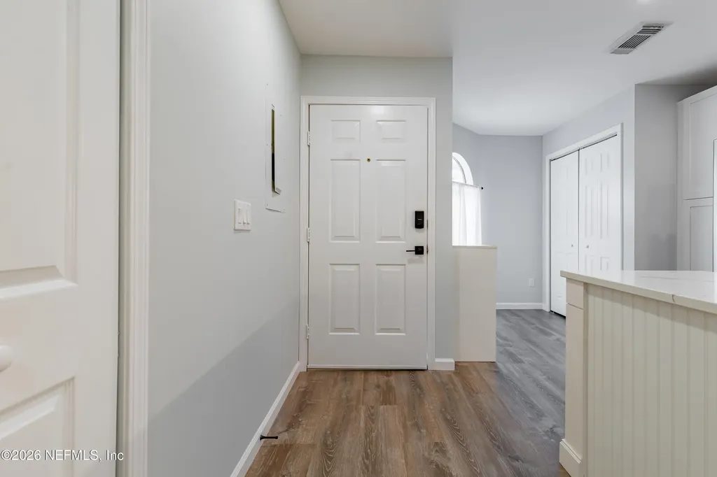 8118 Baymeadows Circle Jacksonville FL 32256