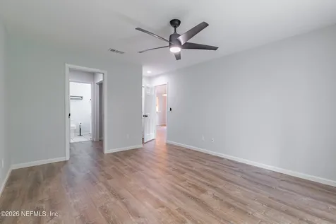 8118 Baymeadows Circle Jacksonville FL 32256