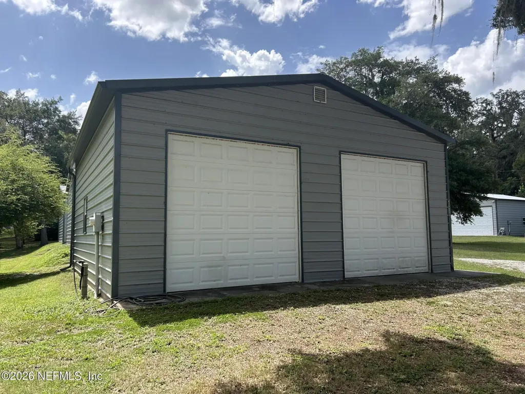 21116 NE 101st Avenue Earleton FL 32694