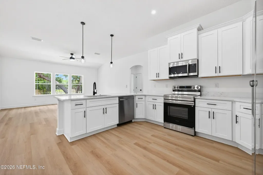 251 Swan Lake Drive Melrose FL 32666