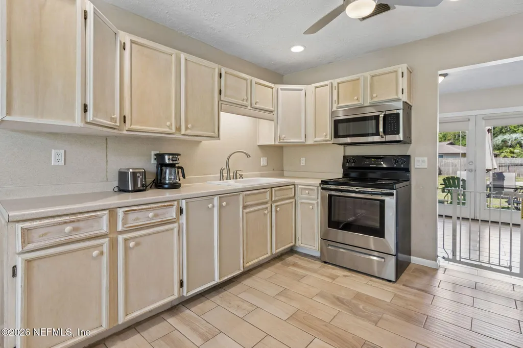 12994 Silver Oak Drive Jacksonville FL 32223