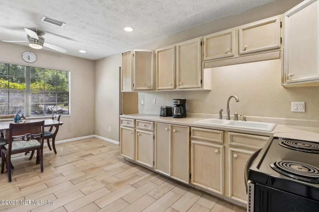 12994 Silver Oak Drive Jacksonville FL 32223