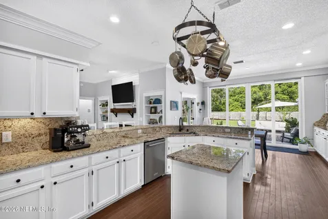 1100 Creekwood Way N St. Johns FL 32259