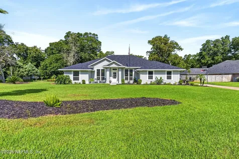 1100 Creekwood Way N St. Johns FL 32259