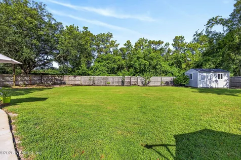 1100 Creekwood Way N St. Johns FL 32259