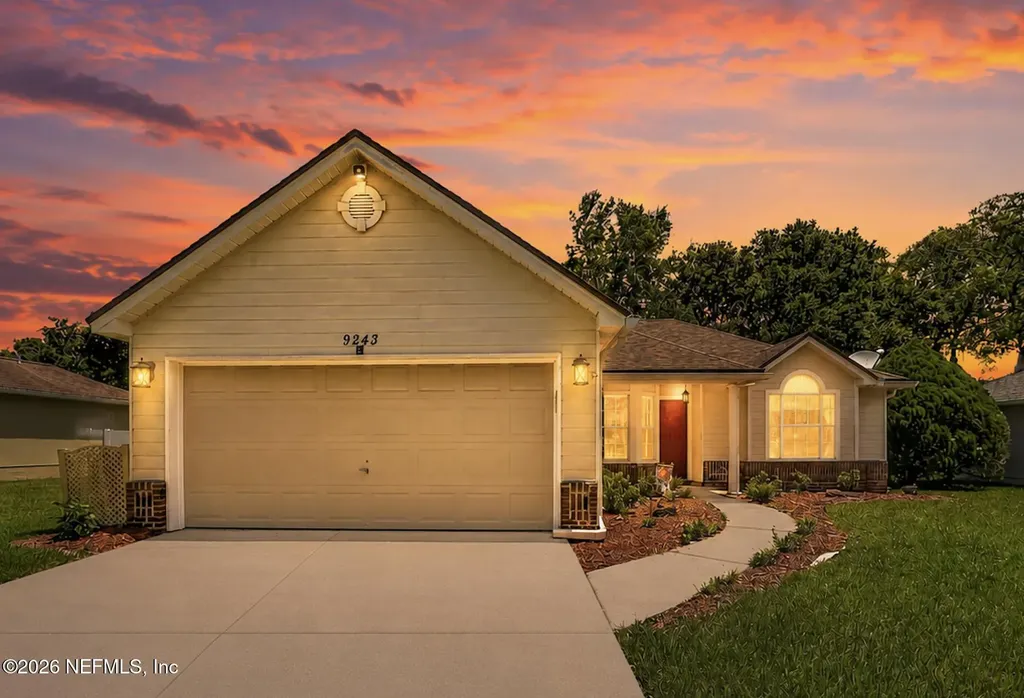 9243 Dale View Lane W Jacksonville FL 32225