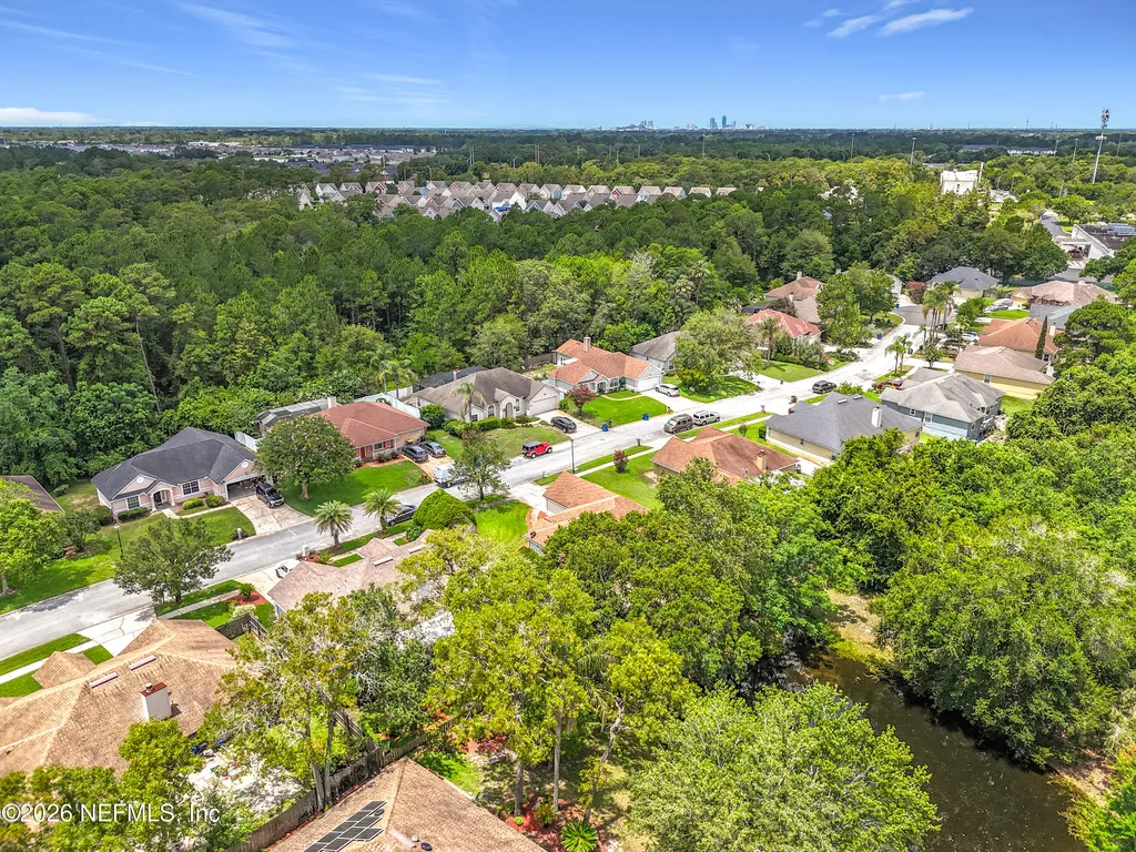 9243 Dale View Lane W Jacksonville FL 32225