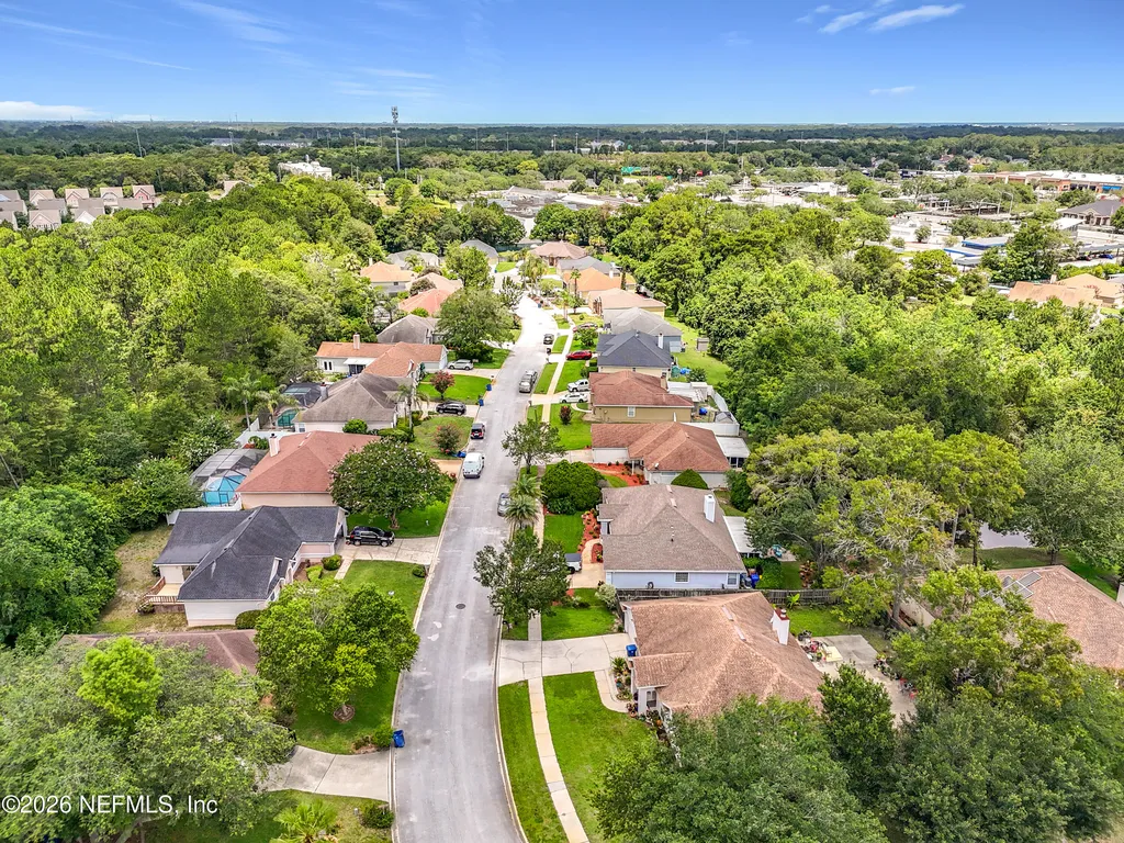 9243 Dale View Lane W Jacksonville FL 32225
