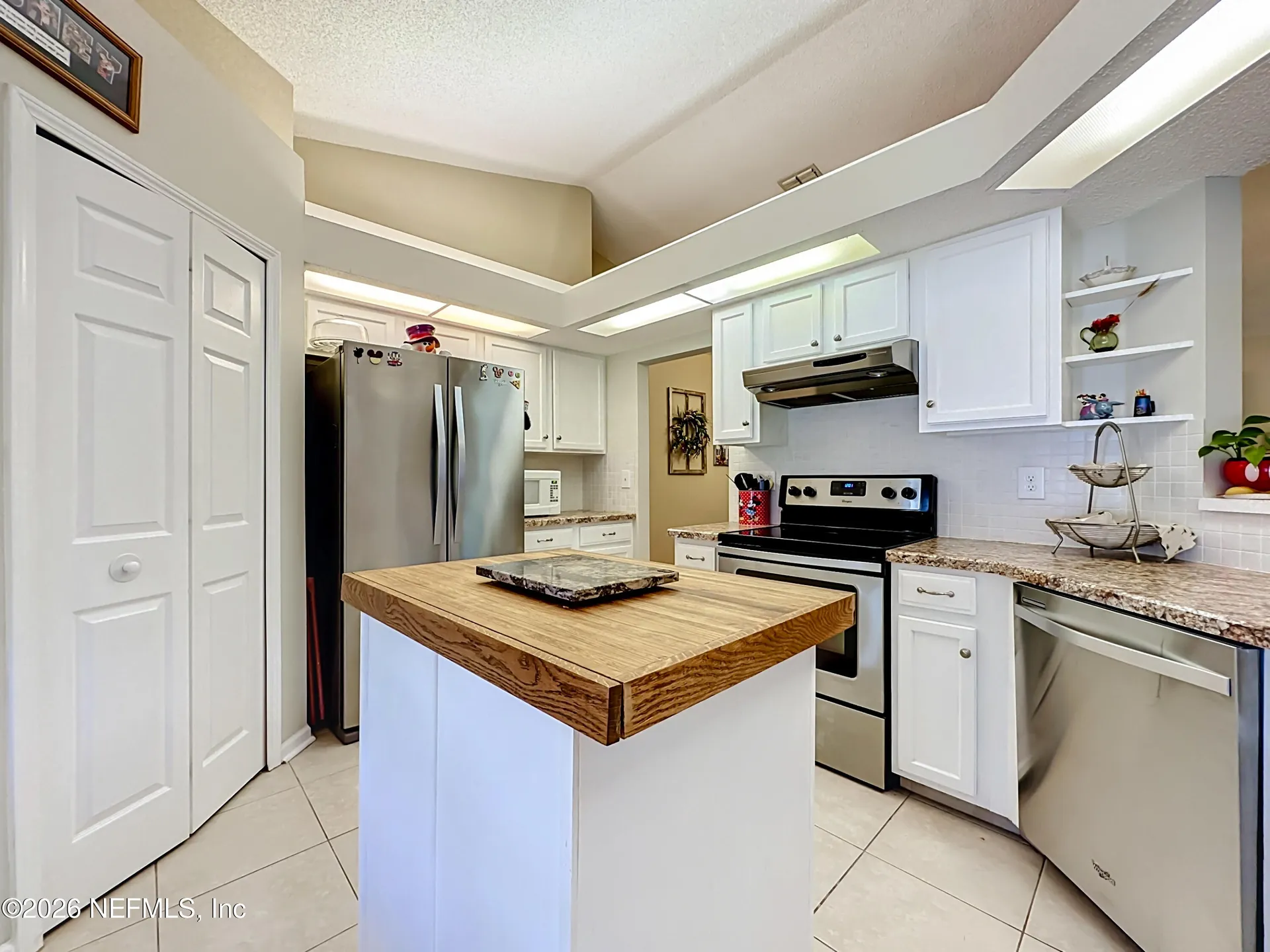 9243 Dale View Lane W Jacksonville FL 32225