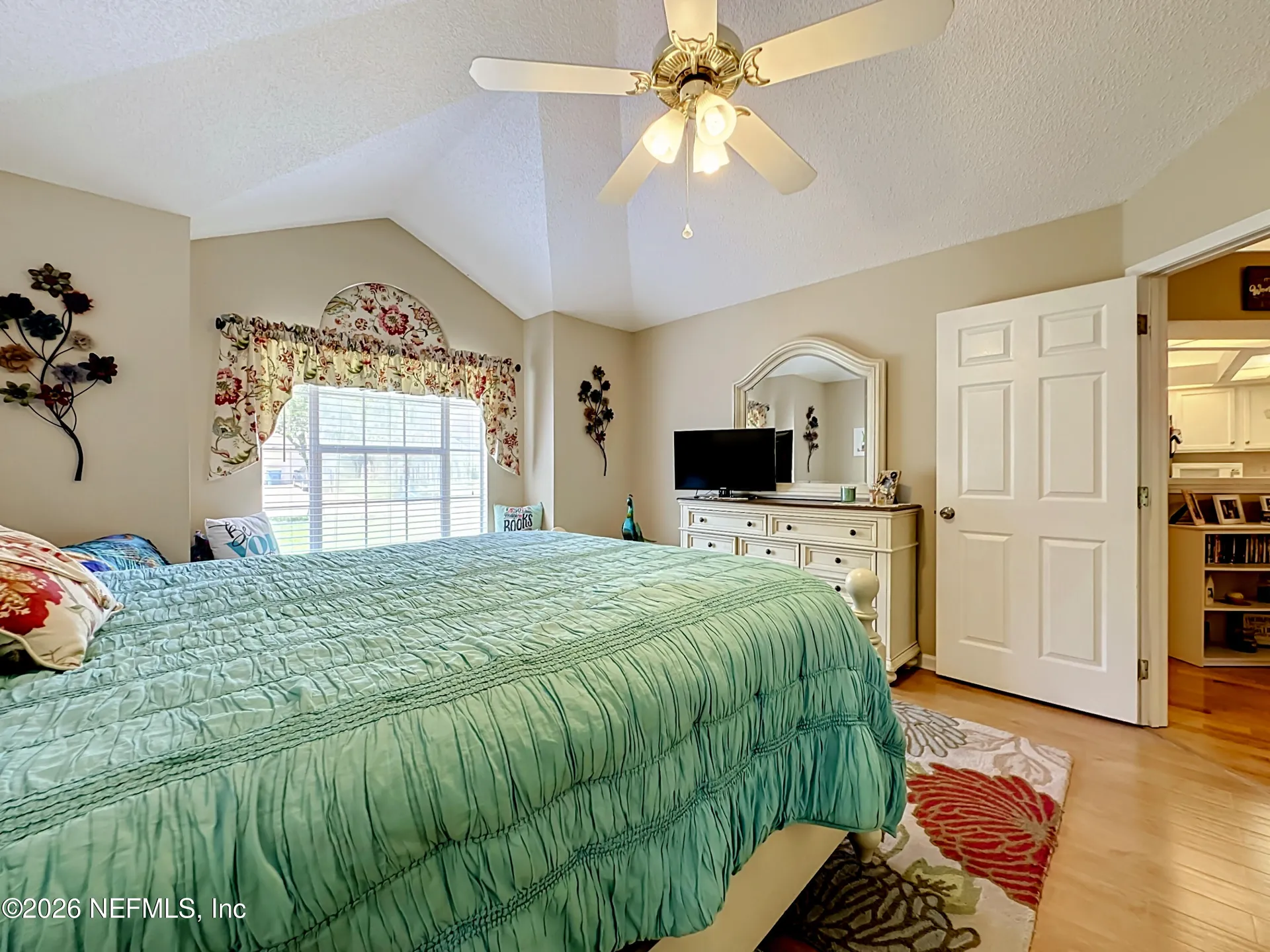 9243 Dale View Lane W Jacksonville FL 32225