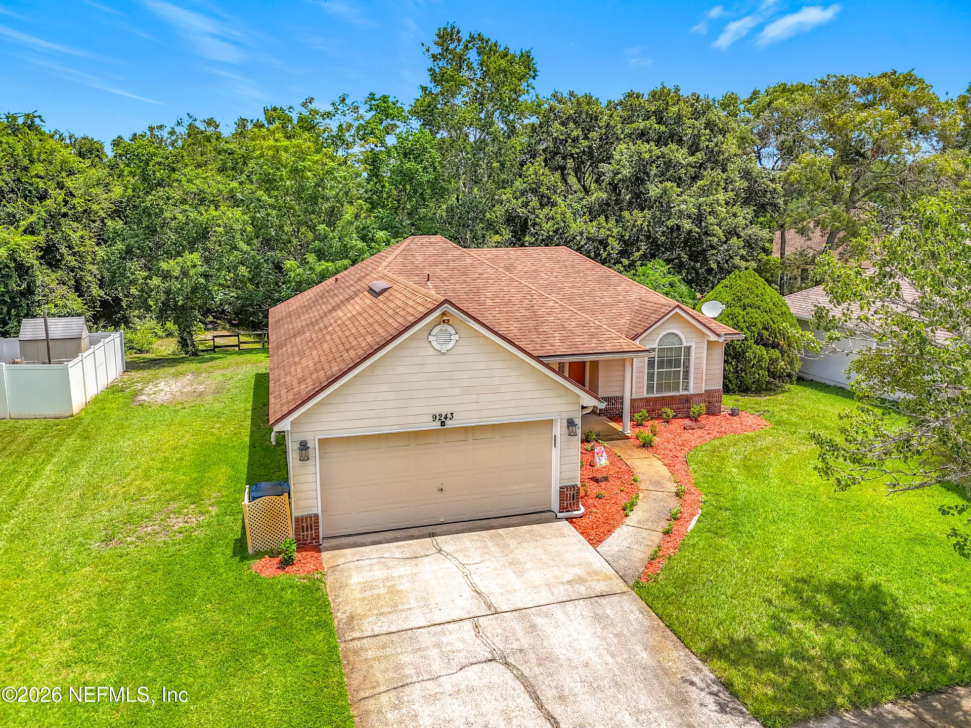 9243 Dale View Lane W Jacksonville FL 32225