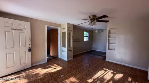 405 W Clermont Drive Jacksonville FL 32073