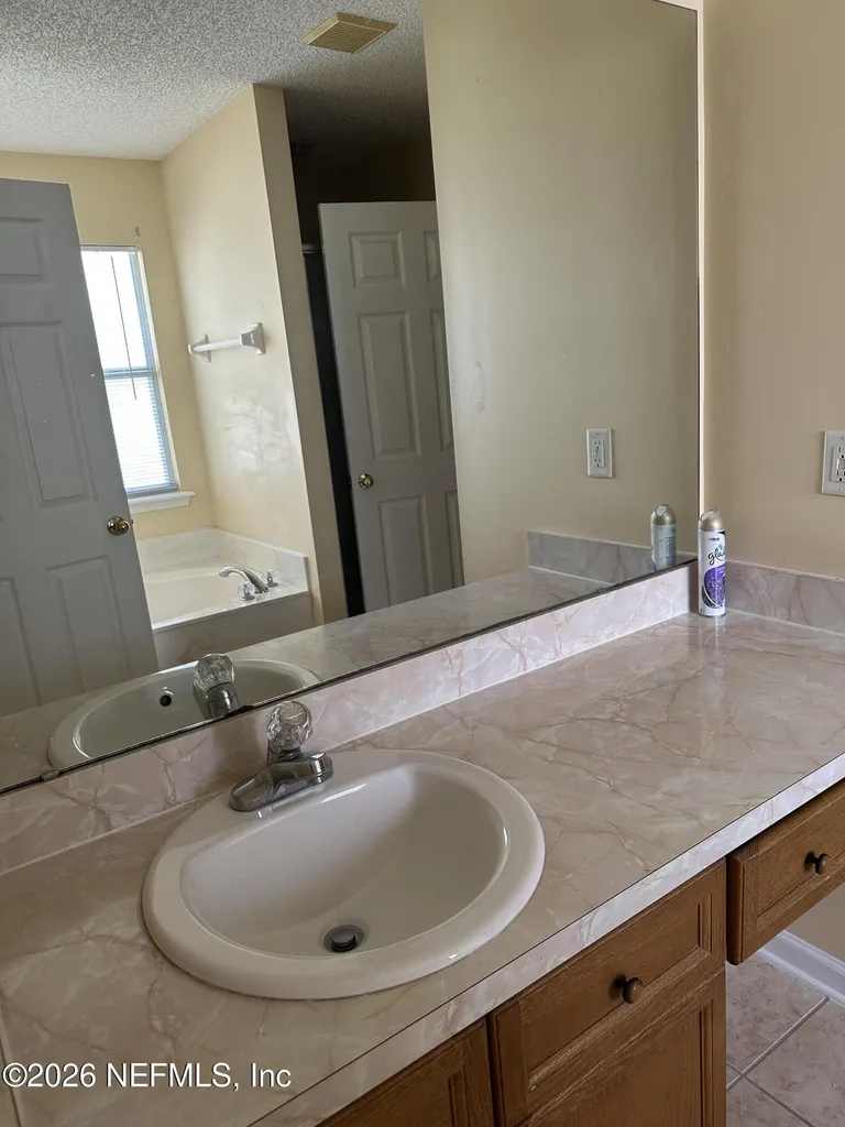 1658 Northglen Circle Middleburg FL 32068