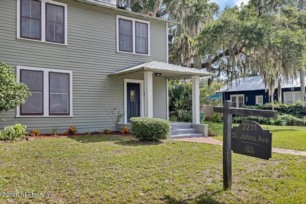 2211 St Johns Avenue Palatka FL 32177