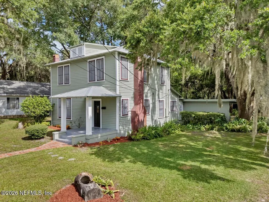 2211 St Johns Avenue Palatka FL 32177