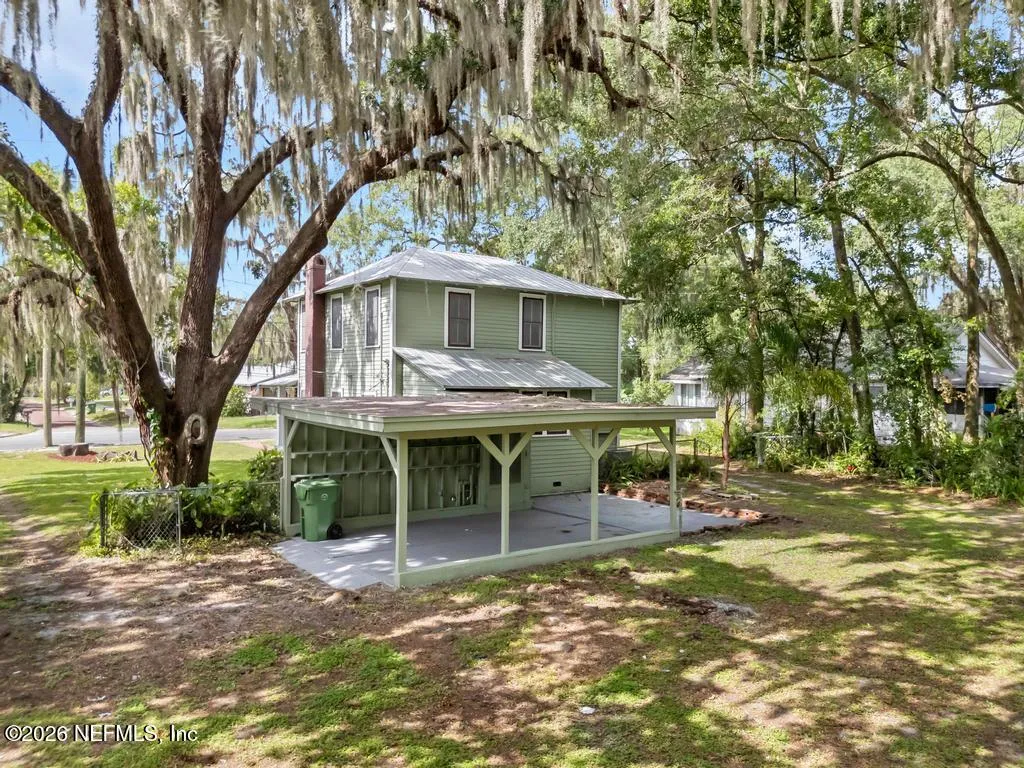 2211 St Johns Avenue Palatka FL 32177